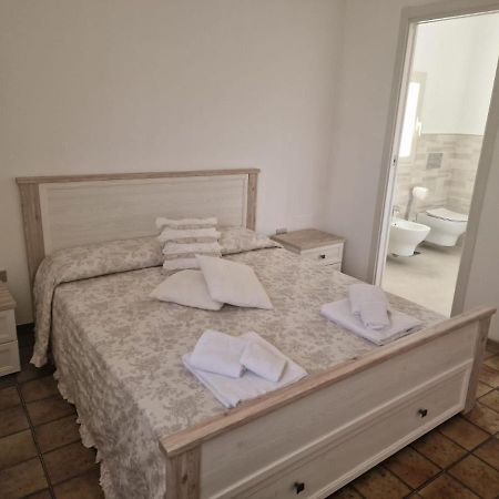 Hotel Claudia'S House Santa Teresa Gallura Zewnętrze zdjęcie