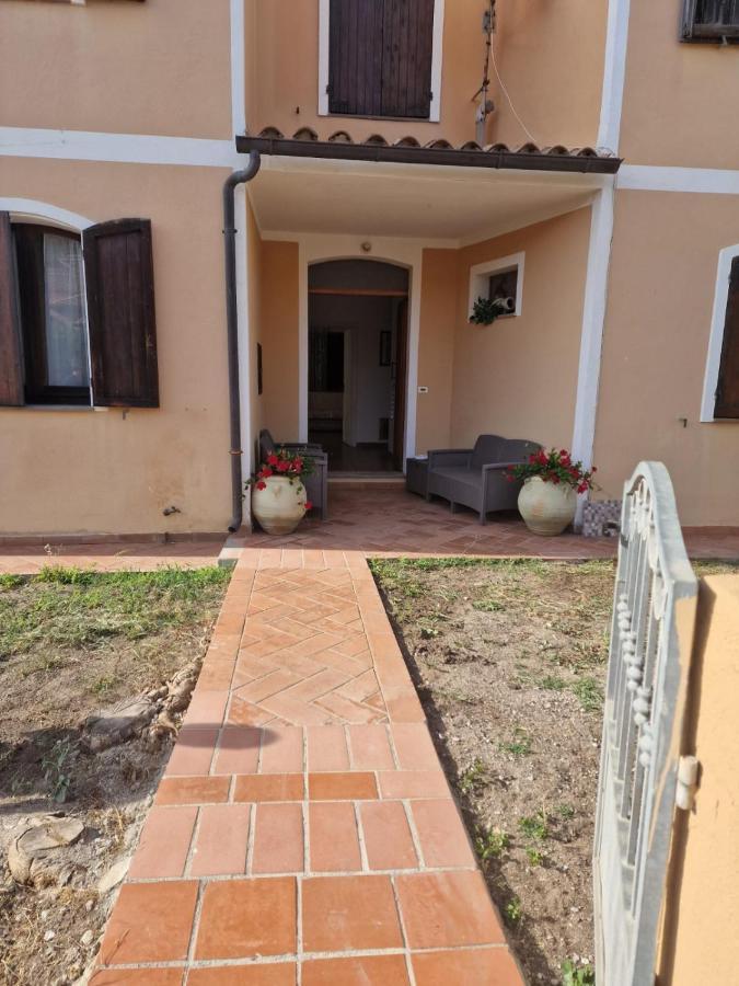 Hotel Claudia'S House Santa Teresa Gallura Zewnętrze zdjęcie